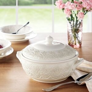 ❤️ New 2025 Pioneer Woman Vintage Lace  Cream Soup Tureen Serveware